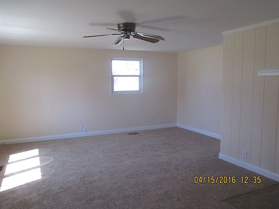 2nd image of 1703 Southeast Dr