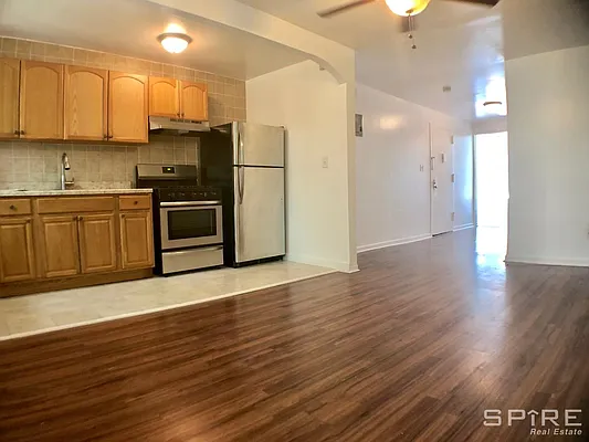 Rented by Spire Group | media 11