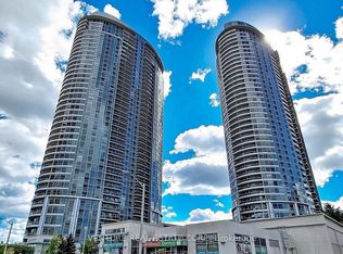 135 Village Green Sq #617, Toronto, ON M1S 0G4