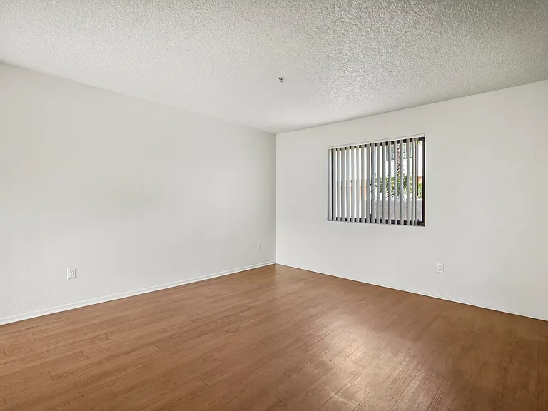 Kimberly Terrace — Photo 23