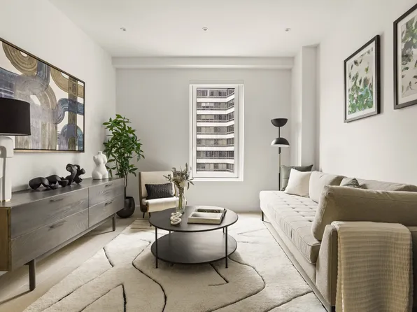 1026 Third Avenue image 1 of 10