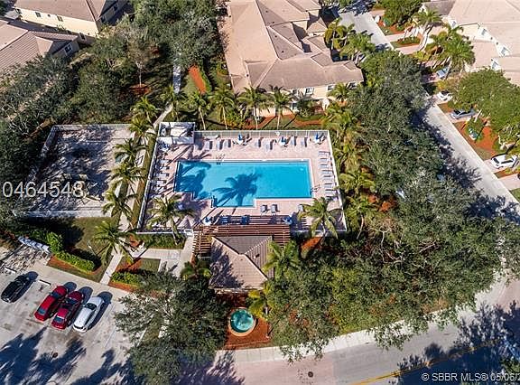 3rd image of 4240 Vineyard Cir