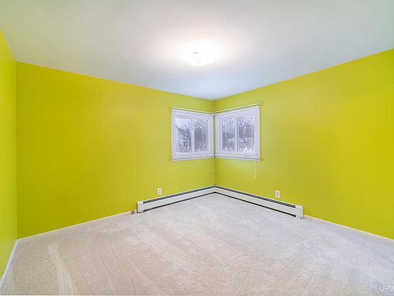 2nd image of 228 Carbon St