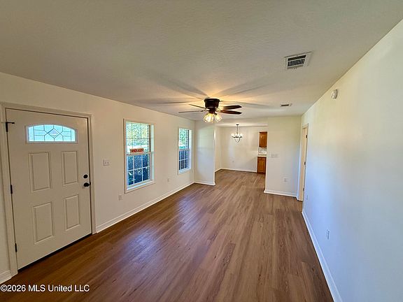 5th image of 101 Maci Ln