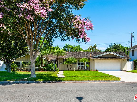 5th image of 10621 La Dona Dr