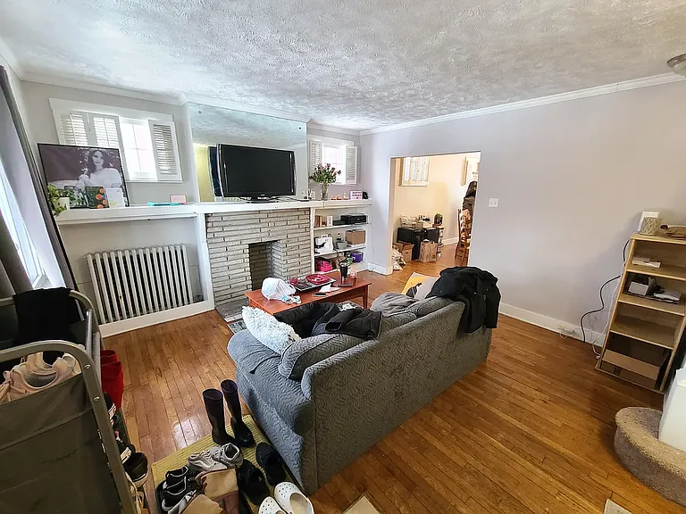 5606 Fair Oaks St — Photo 3