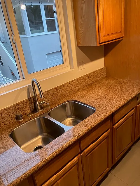 2 bed, 730 sqft, $3,900 — Photo 4