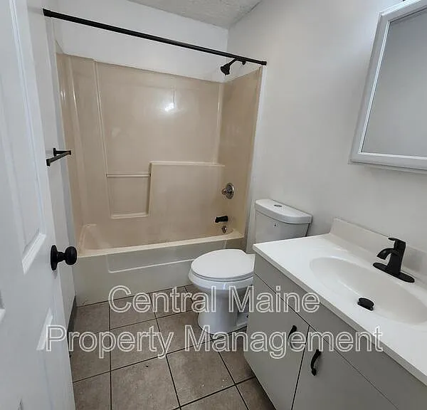 39 Northern Avenue Hts #5 — Photo 11