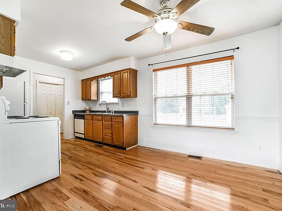 5th image of 21989 Barkentine Ct
