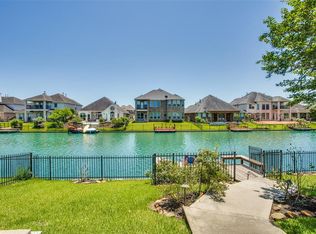 17823 Sugarloaf Bay Dr, Cypress, TX 77429