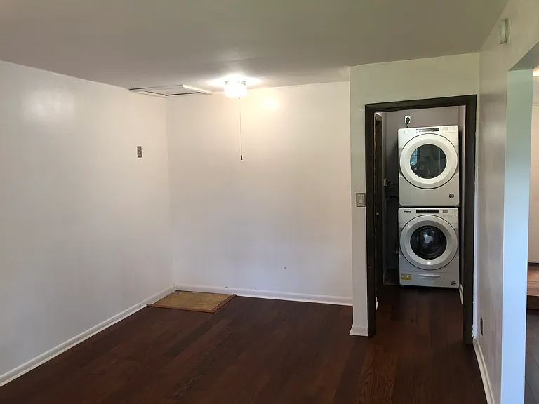 658 Beth Ct — Photo 14