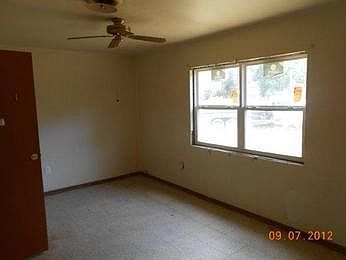4th image of 11428 Harris Dr