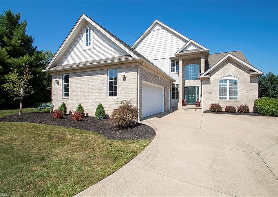 1st image of 4119 Watercourse Dr