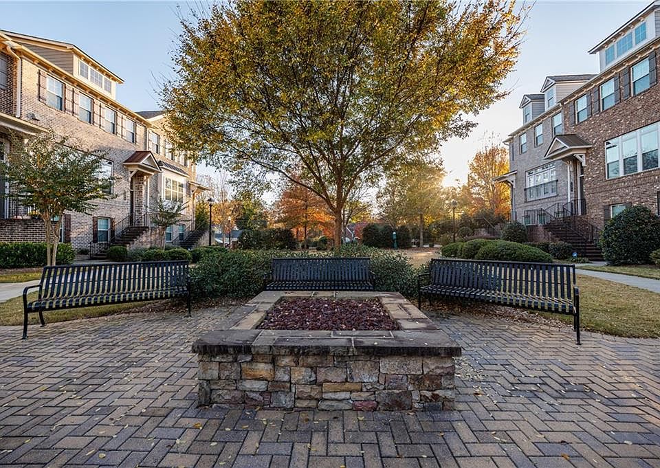 1st image of 2002 Raven Way