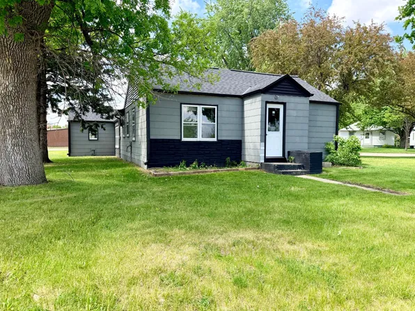 1857 1st Ave, Worthington, MN 56187