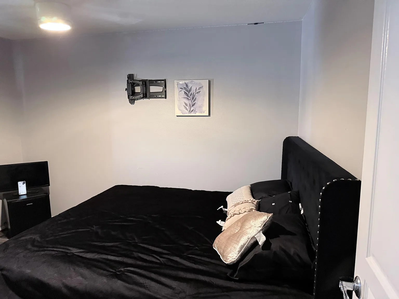 4 bed, 2.5 bath, 2373 sqft, $1,620 — Photo 4