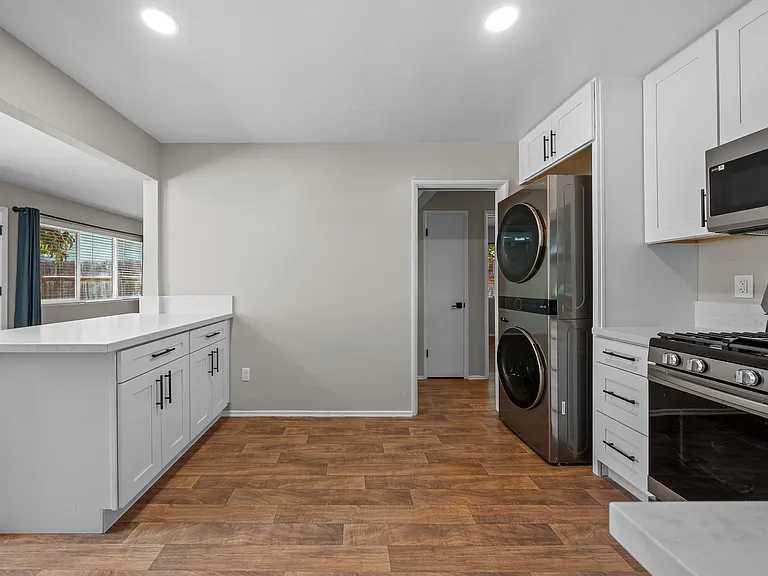4333.5 Florida St — Photo 11