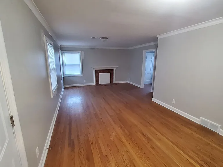 1336 Oak Ridge Dr — Photo 3
