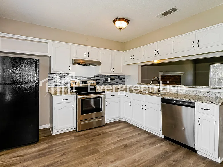 8402 Honey Dr — Photo 6