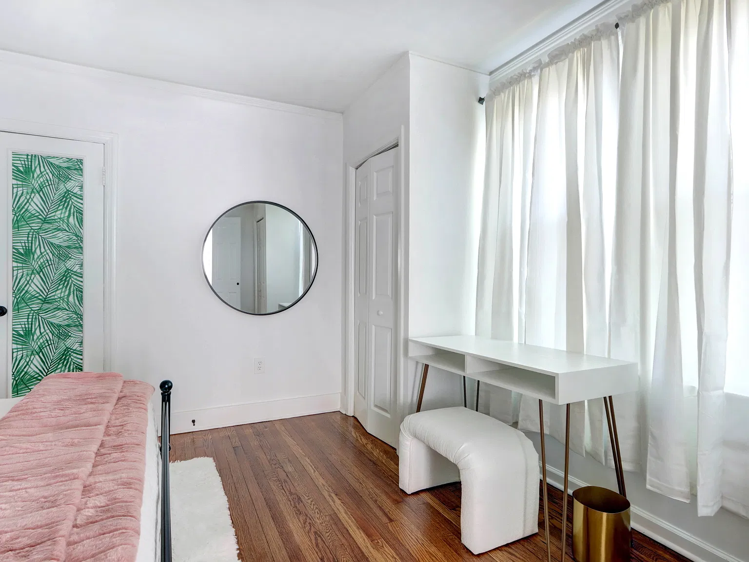 1 bed, 700 sqft, $1,700 — Photo 4