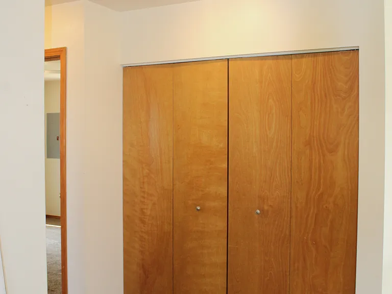 1227 N Western Ave #103 — Photo 8