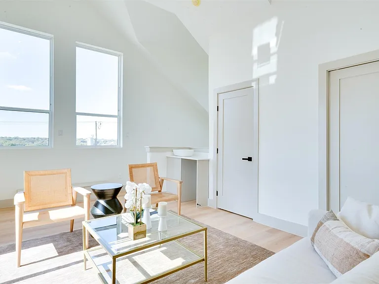 512 N Lancaster Ave #2 — Photo 24