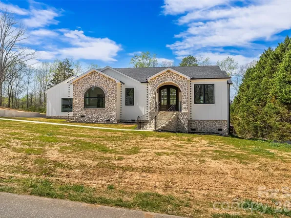 2714 Sides Ave, Connelly Springs, NC 28612