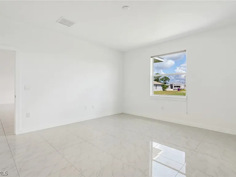 2725 SW Embers Ter — Photo 18