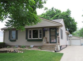 1012 S 10th Ave, Marshalltown, IA 50158