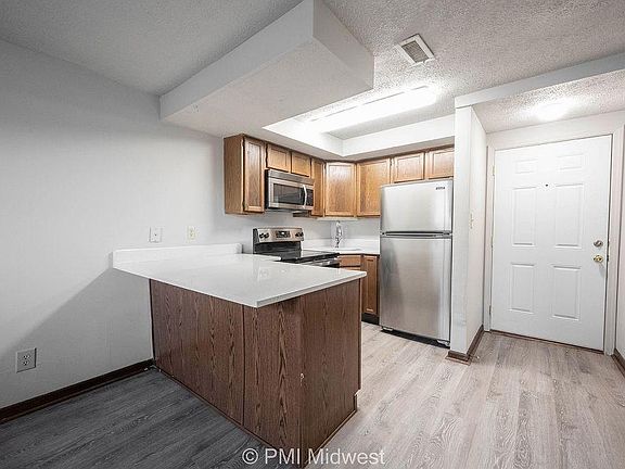 5th image of 3707 N Meridian St #26ff94eb0