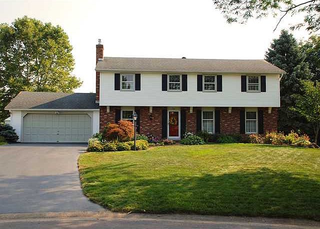 1st image of 26 Winterberry Cir