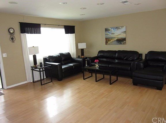4th image of 630 S Knott Ave APT 26