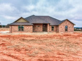 5815 Scarlet Oak Rd, Guthrie, OK 73044