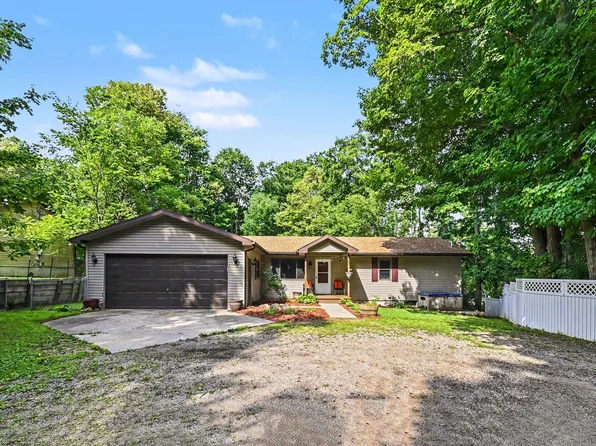 547 S Canal Rd, Eaton Rapids, MI 48827