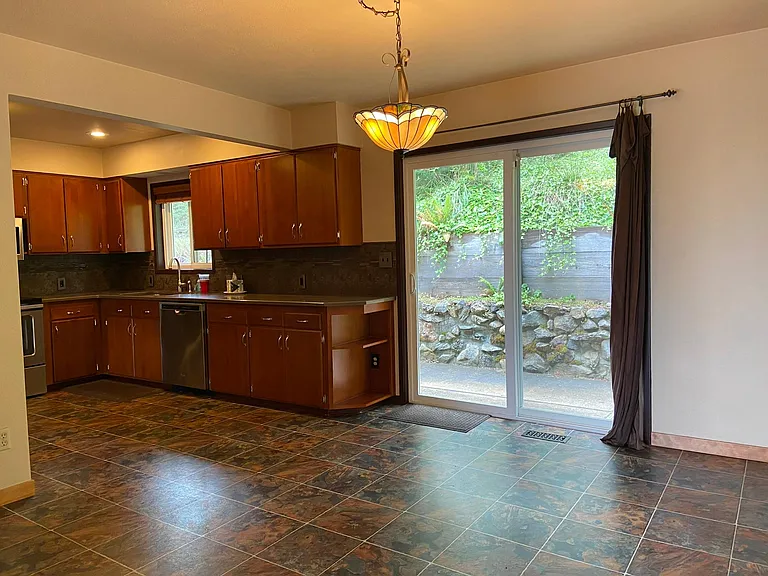 260 Stagecoach Dr — Photo 8