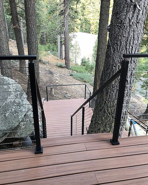 Lower deck