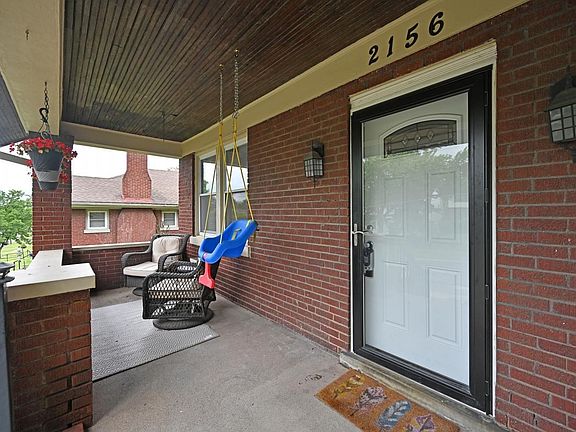 3rd image of 2156 Cathedral Ave