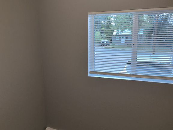 4th image of 721 Depew St #2