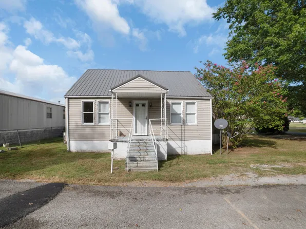 105 River Run, Allen, KY 41601