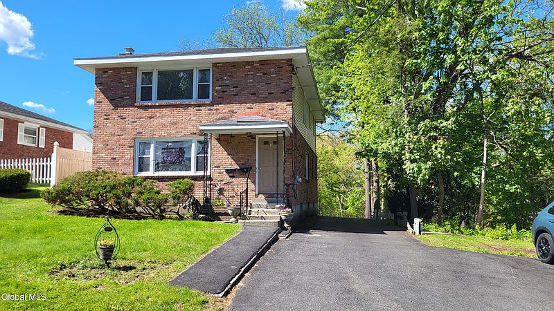 2nd image of 13 Fay Street