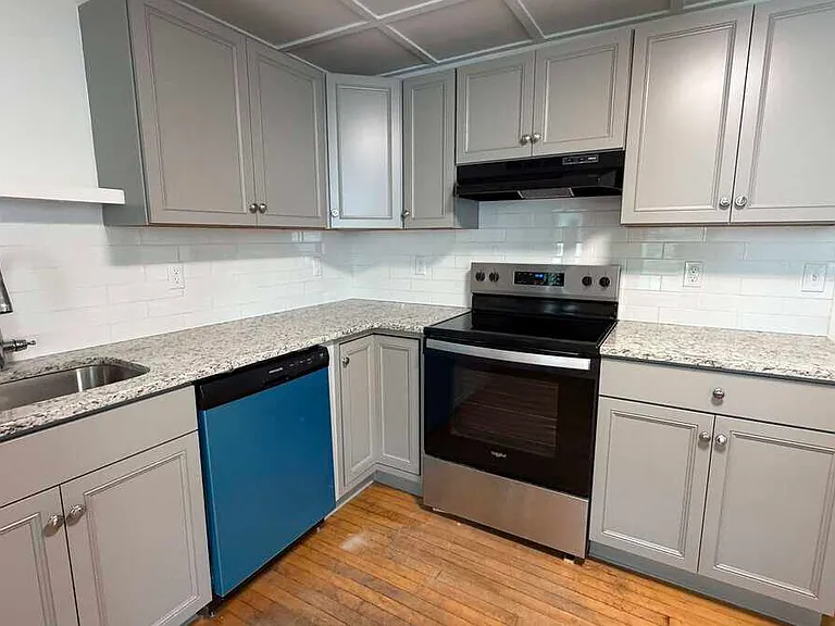8-10 Gaston St #10B — Photo 5