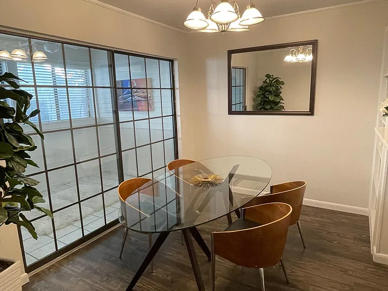 1510 W North Loop Blvd #713 — Photo 5