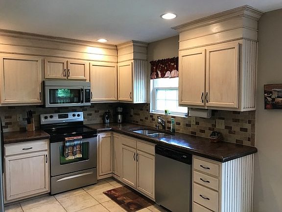 4th image of 10002 Haven Hill Dr