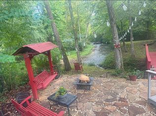 531 Hidden Valley Rd, Cleveland, GA 30528