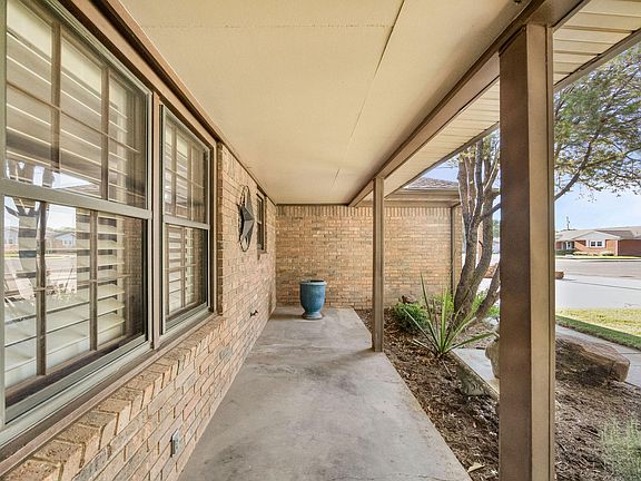 5th image of 3802 56th St
