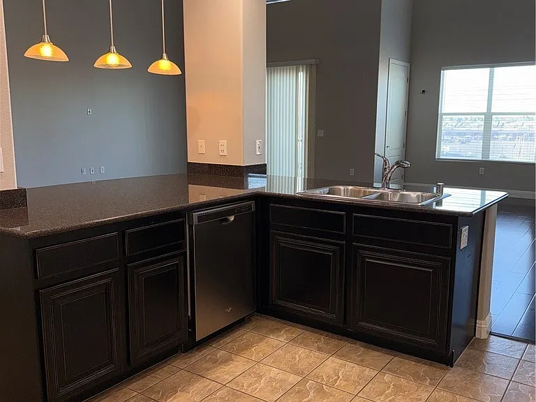 32 E Serene Ave #416 — Photo 8