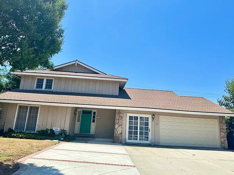 370 W Campus View Dr — Photo 27