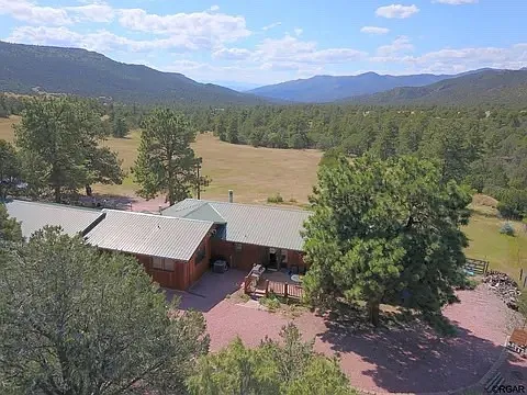 3 bed, 2860 sqft, $6,000 — Photo 4