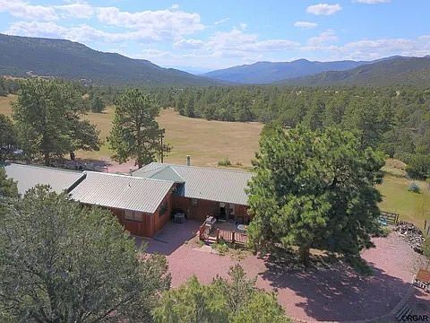 4th image of 2300 Barrett Rd