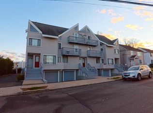 105 Tremont Ave #2, Bridgeport, CT 06606